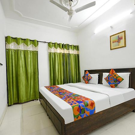 Fabexpress Diamond Sec 45 Otel Chandīgarh Dış mekan fotoğraf