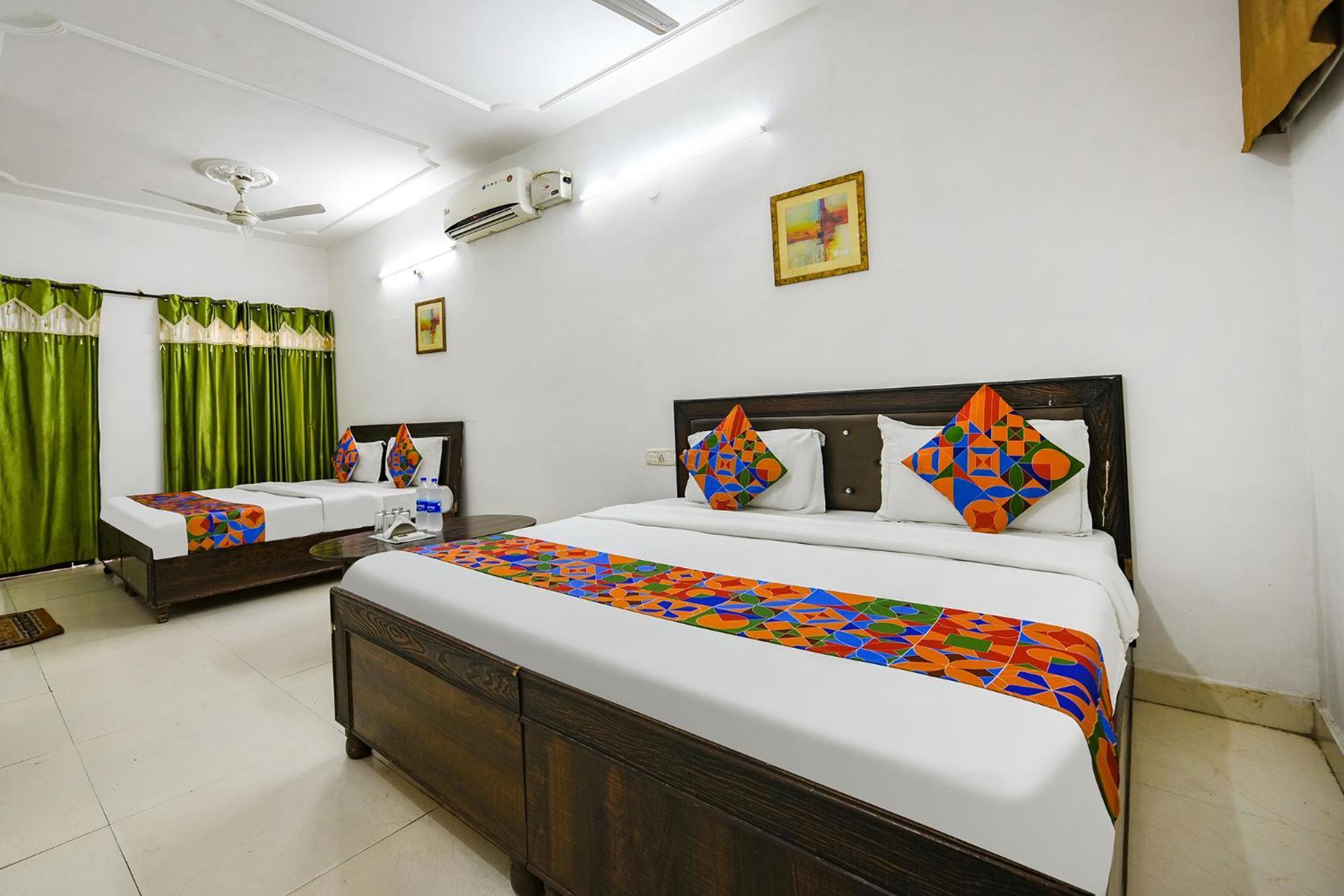 Fabexpress Diamond Sec 45 Otel Chandīgarh Dış mekan fotoğraf