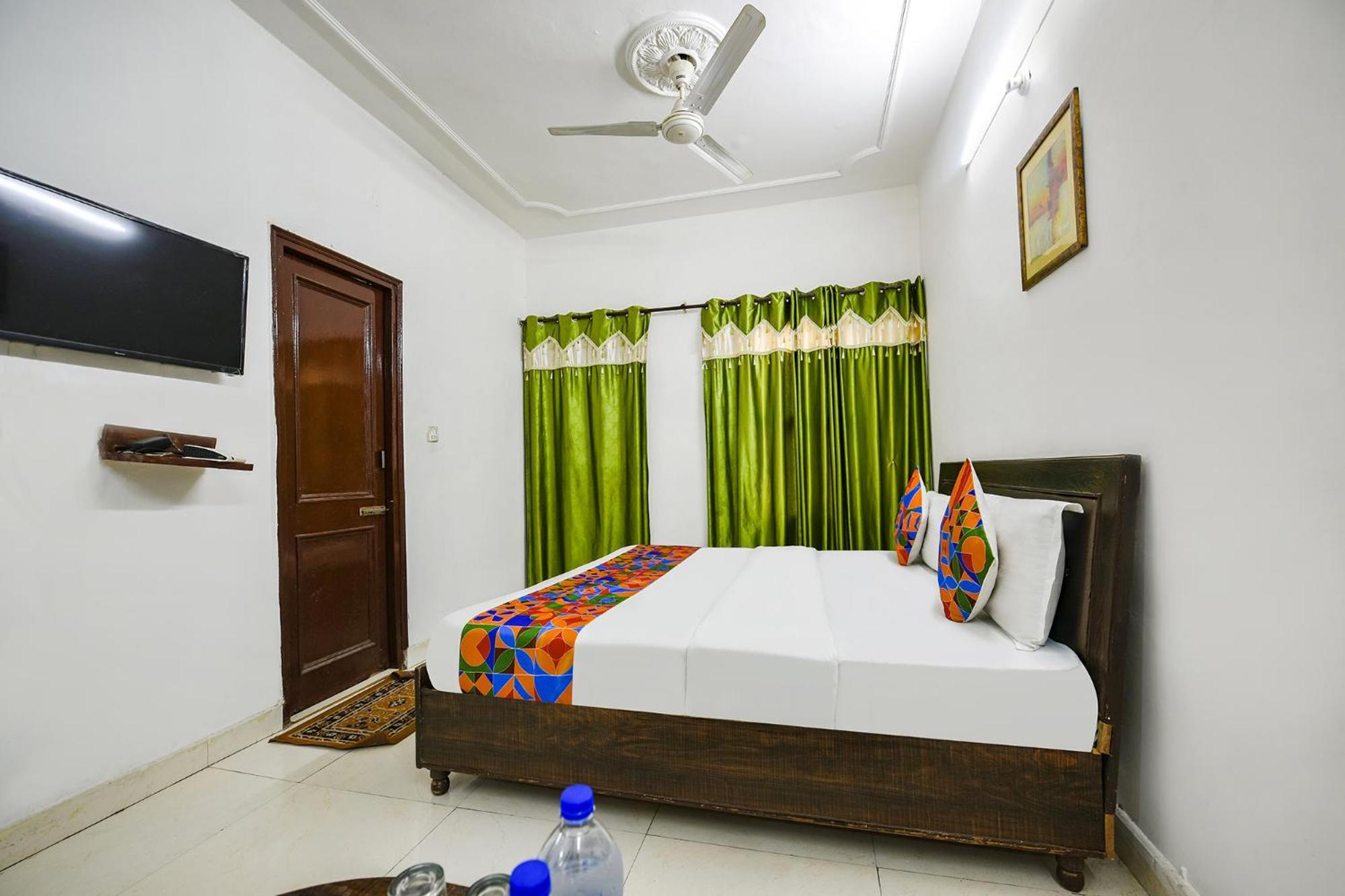 Fabexpress Diamond Sec 45 Otel Chandīgarh Dış mekan fotoğraf
