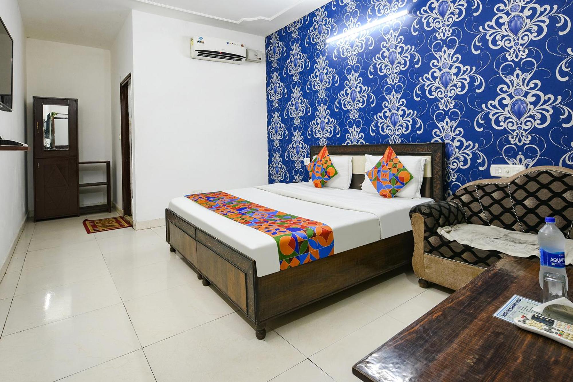 Fabexpress Diamond Sec 45 Otel Chandīgarh Dış mekan fotoğraf