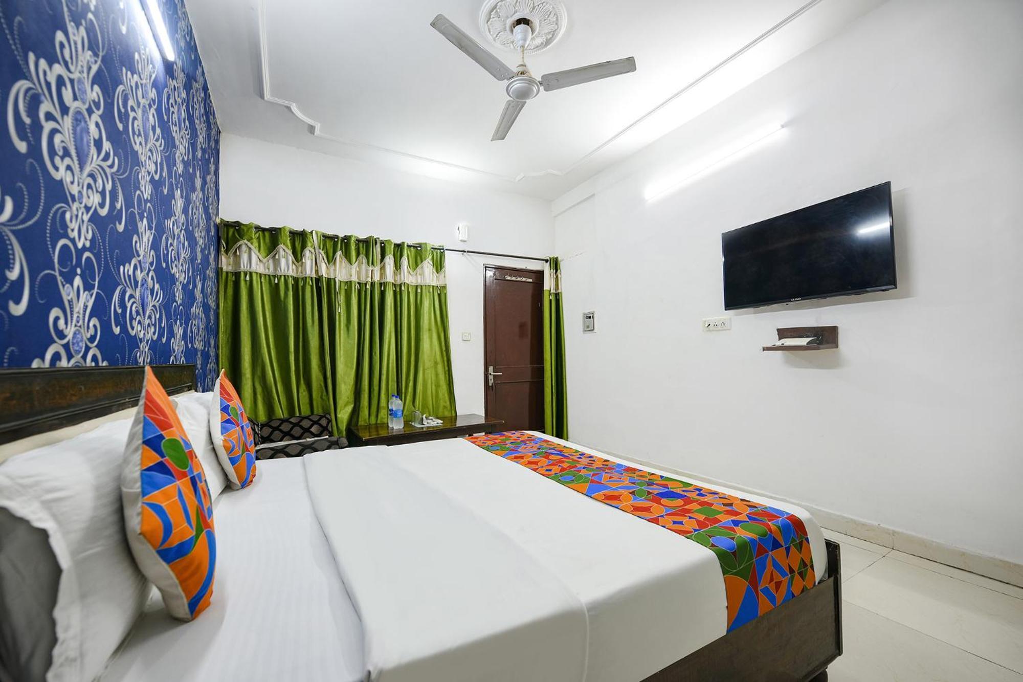 Fabexpress Diamond Sec 45 Otel Chandīgarh Dış mekan fotoğraf
