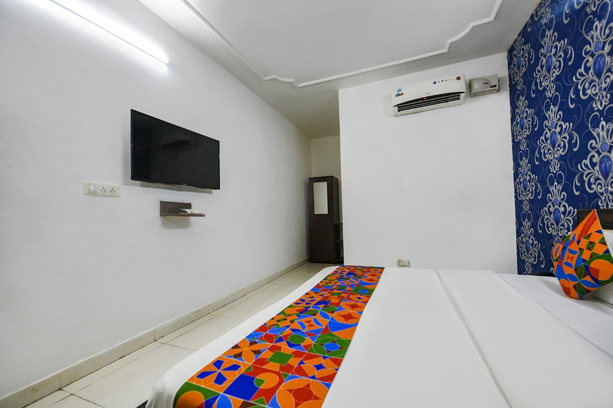 Fabexpress Diamond Sec 45 Otel Chandīgarh Dış mekan fotoğraf