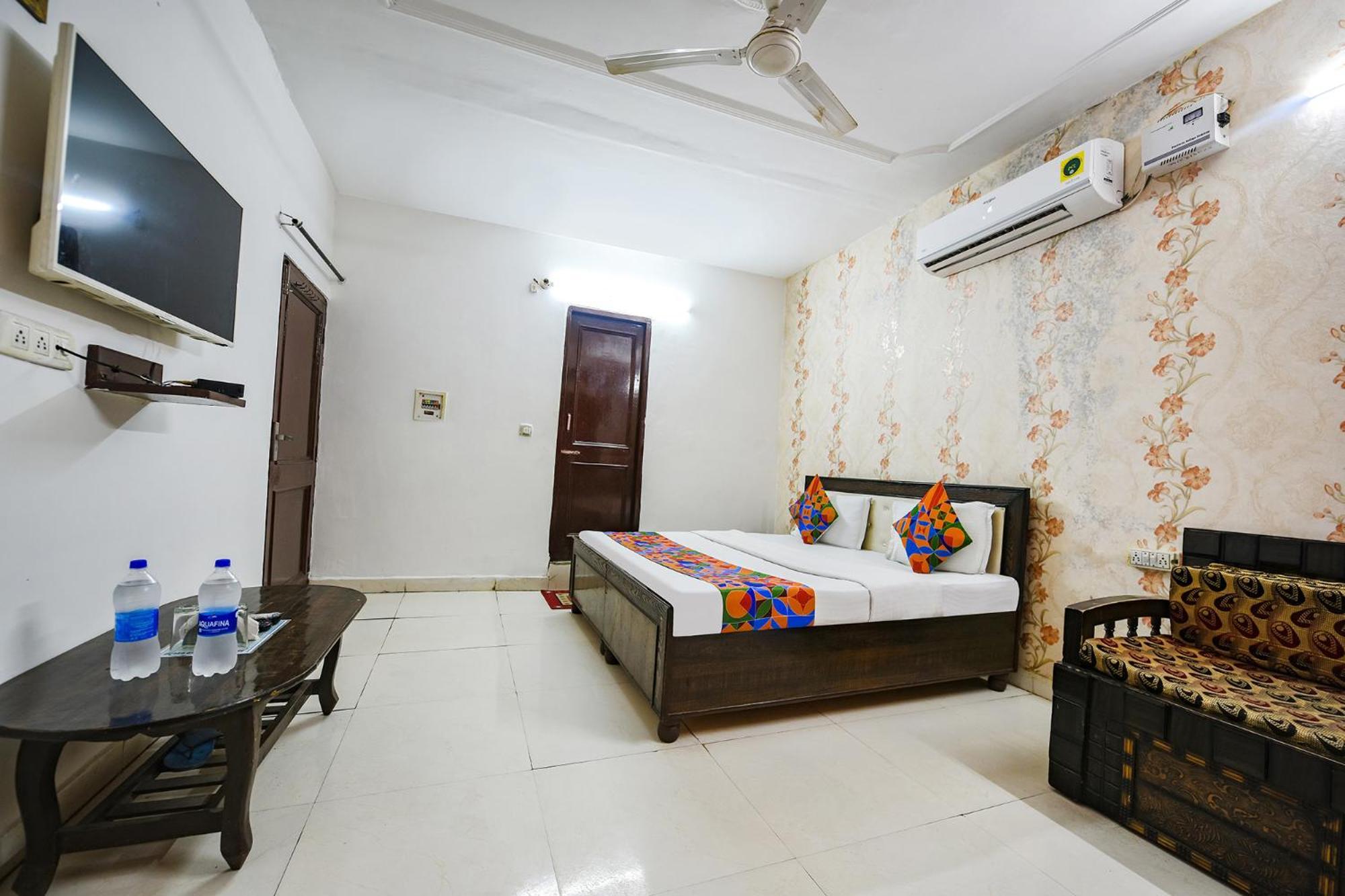 Fabexpress Diamond Sec 45 Otel Chandīgarh Dış mekan fotoğraf