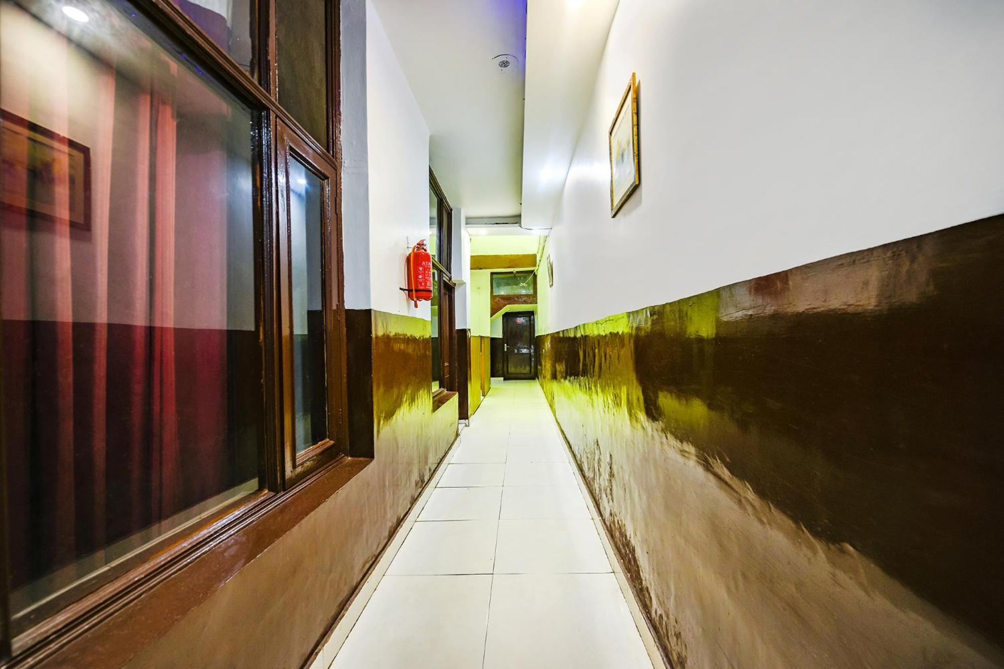 Fabexpress Diamond Sec 45 Otel Chandīgarh Dış mekan fotoğraf